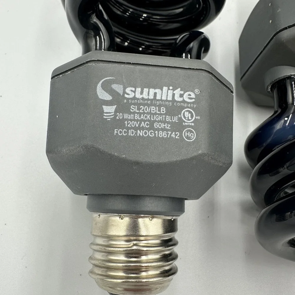 Lot of 3 Sunlite SL20BLB 20 Watt Black Light Blue Spiral CFL‎ Light Bulbs